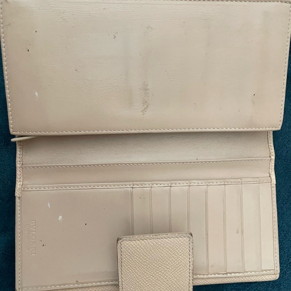 BVLGARI BVLGARI BVLGARI Leather Long
Bifold Wallet - Picture 3 of 5